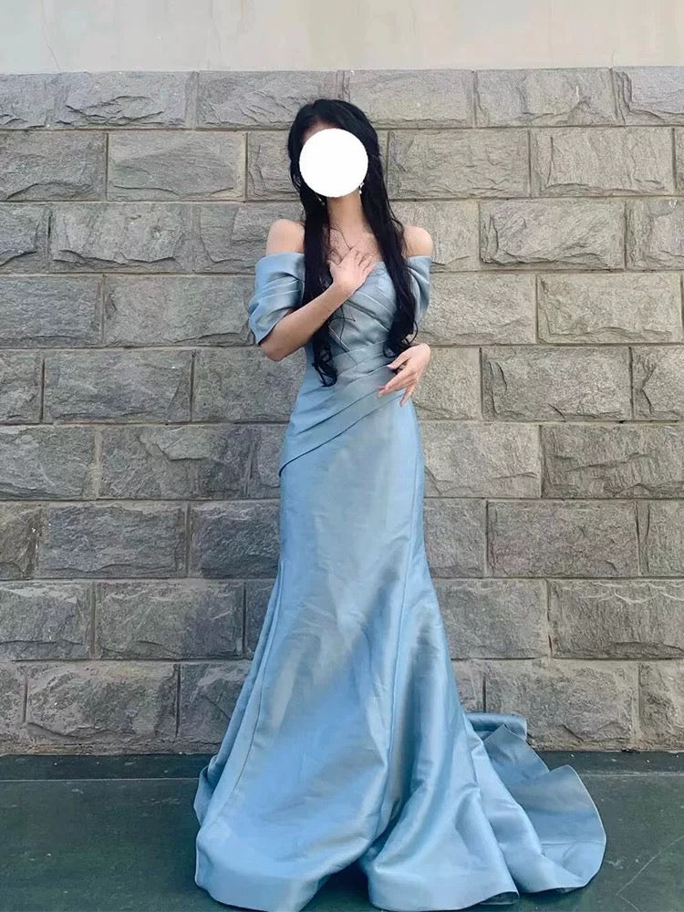 Robe de soirée longue sirène élégante en satin bleu ciel épaules dénudées Robe de bal N2030