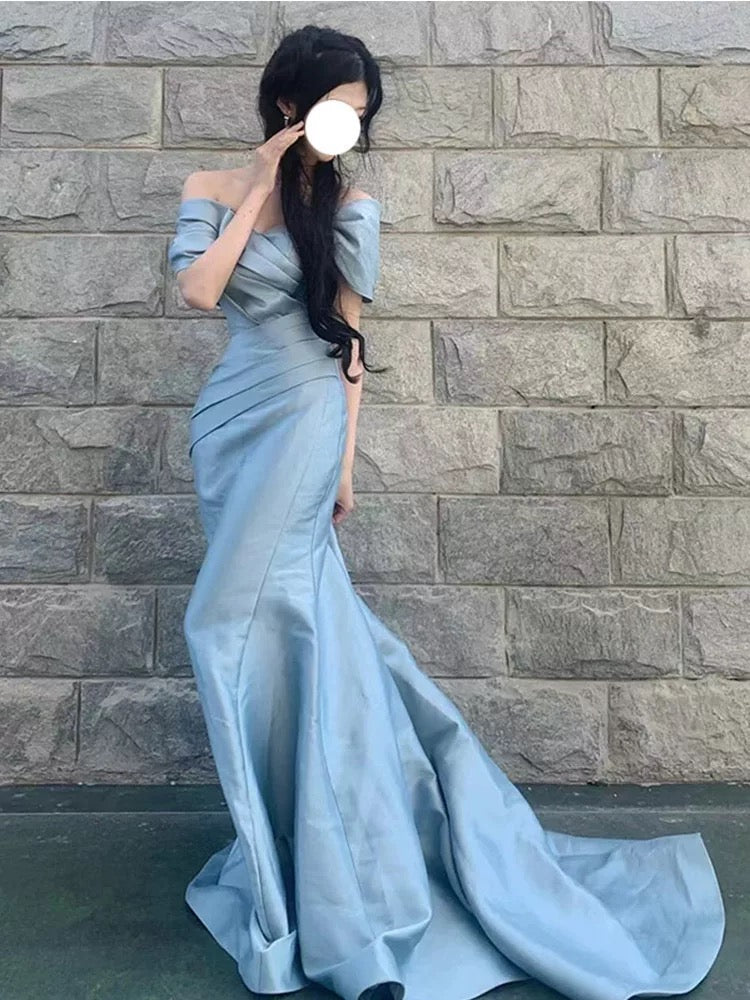 Robe de soirée longue sirène élégante en satin bleu ciel épaules dénudées Robe de bal N2030