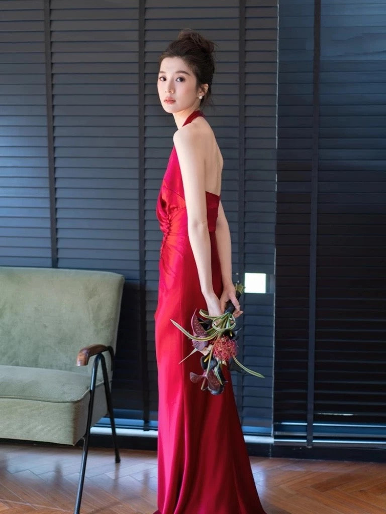 Robe de soirée fourreau dos nu rouge satinée longue N1806