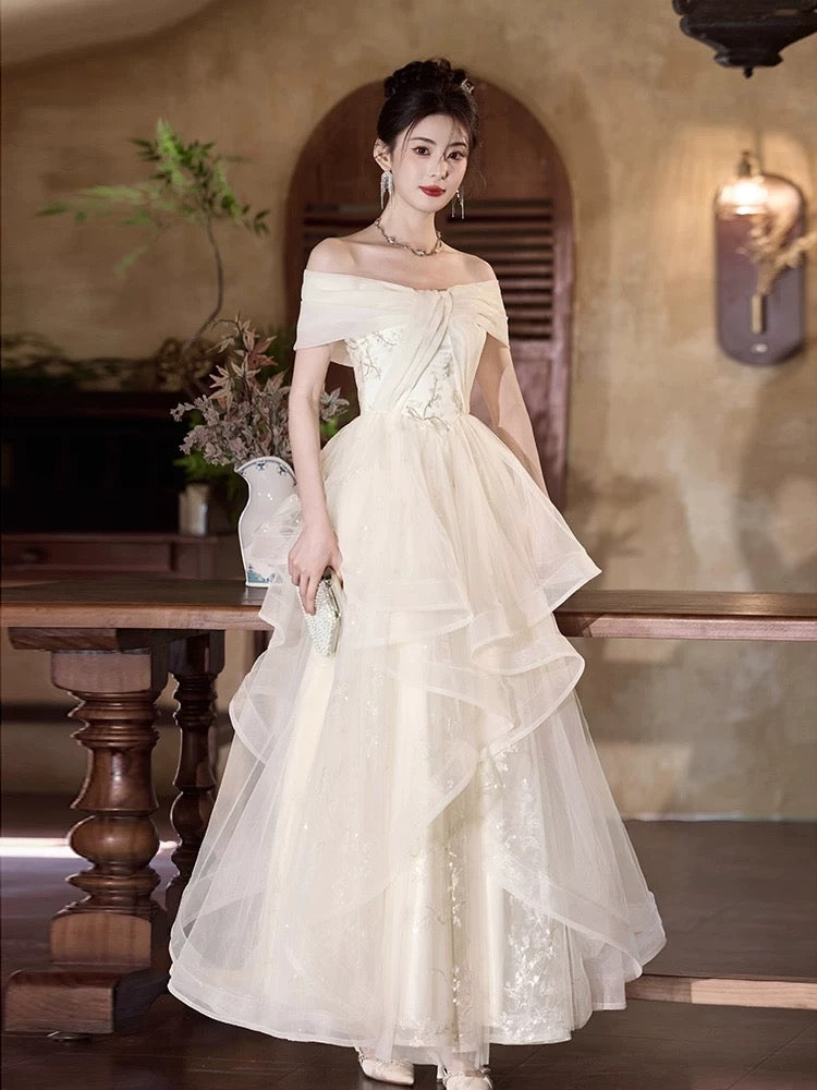 Robe de bal charmante à épaules dénudées en tulle blanc, longue robe de soirée tendance N1823