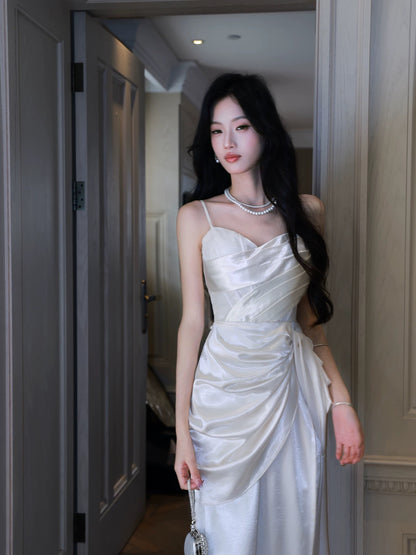 Klassisches Meerjungfrau-Brautkleid mit Spaghettiträgern, Elfenbein, Falten-Inspiration, langes Hochzeitsgastkleid N2051
