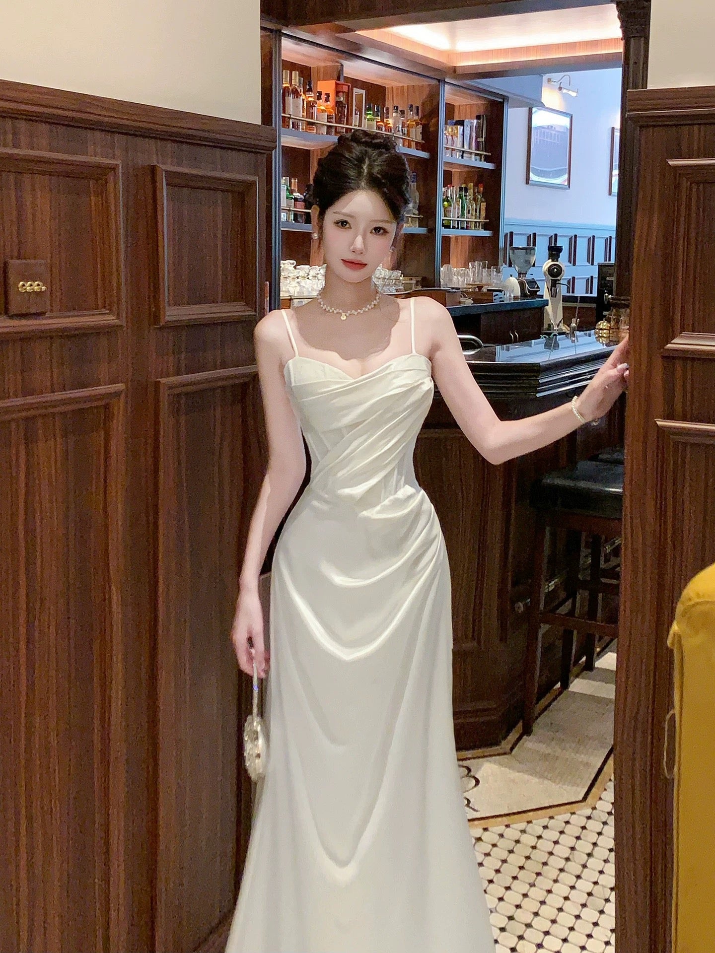Robe de soirée sirène simple à fines bretelles en satin longueur cheville pour bal de promo N2054