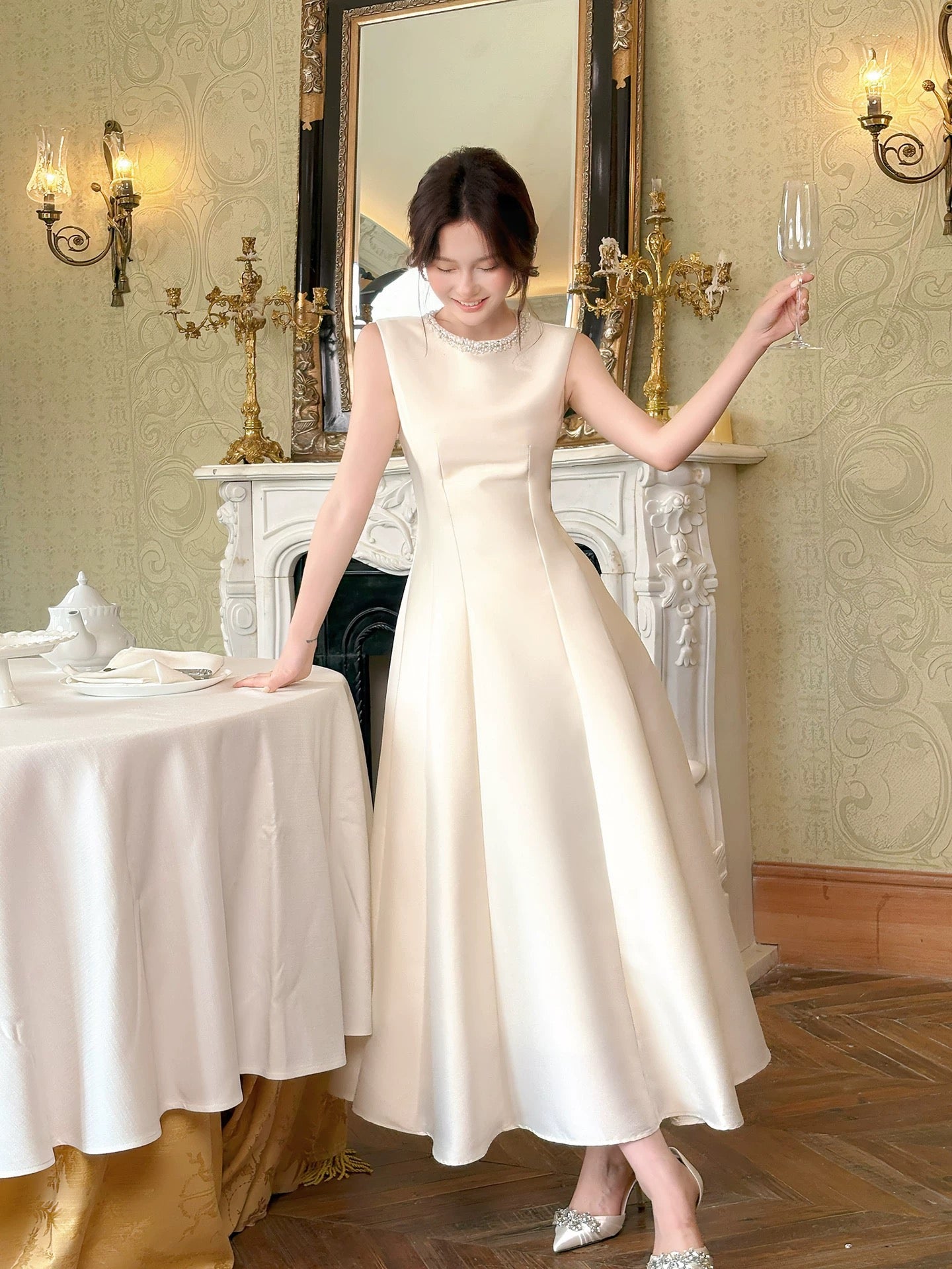 Bescheidener französischer Stil, A-Linie, Rundhalsausschnitt, weißes Satin, modische lange formelle Outfits für Damen, Ballkleider N2068