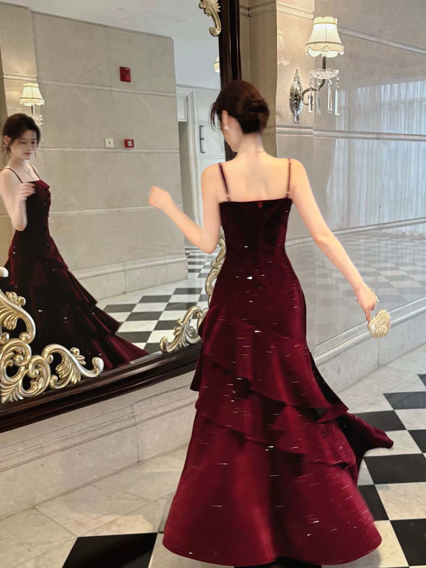 Robes de Bal Sirène Longues à Bretelles Fines Style Français Modeste Couleur Bordeaux Tenues de Soirée Formelles pour Femmes N2077