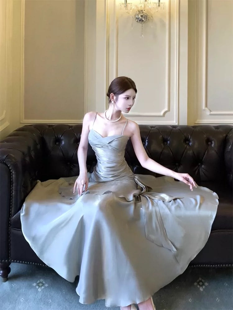 Einfaches Meerjungfrau-Spaghettiträger-Satin-Hochzeits-Party-Ball-Gastkleid N2091