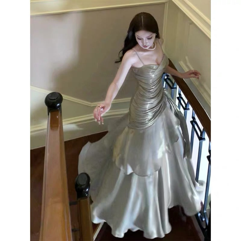 Einfaches Meerjungfrau-Spaghettiträger-Satin-Hochzeits-Party-Ball-Gastkleid N2091