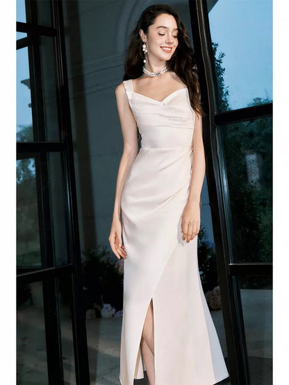Einfaches Meerjungfrau-Sweetheart Weißes Satin-Inspiration Schlitz Hochzeitsfeier Gastkleider N2100