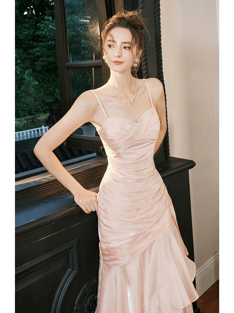 Robes de soirée longues en satin rose blush avec fines bretelles pour invitées de mariage et bal de promo N2102