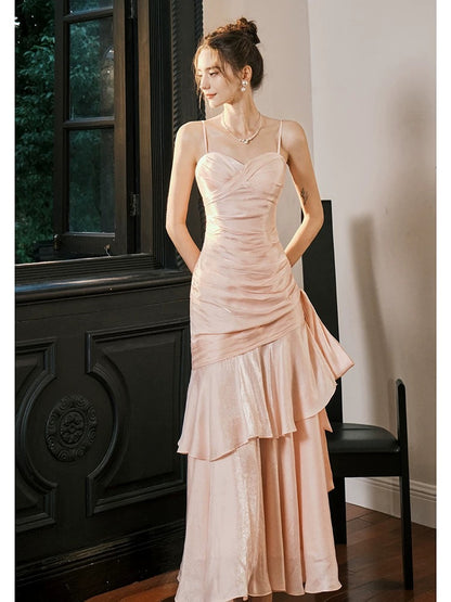 Robes de soirée longues en satin rose blush avec fines bretelles pour invitées de mariage et bal de promo N2102