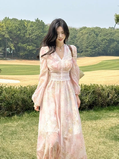 Chic Robe de Soirée Trapèze en Chiffon Rose à Col en V, pour Invitée de Mariage, Printemps/Été, Thème Jardin N2196