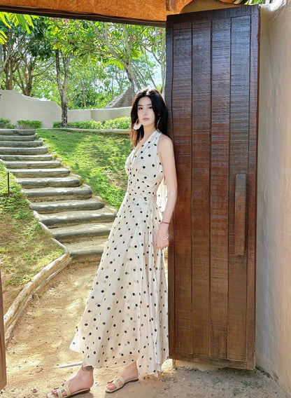 Wunderschönes, langes Abendkleid mit A-Linie, Neckholder und schwarzen Tupfen für Damen, Mädchen und Teenager – Ballkleid N2203