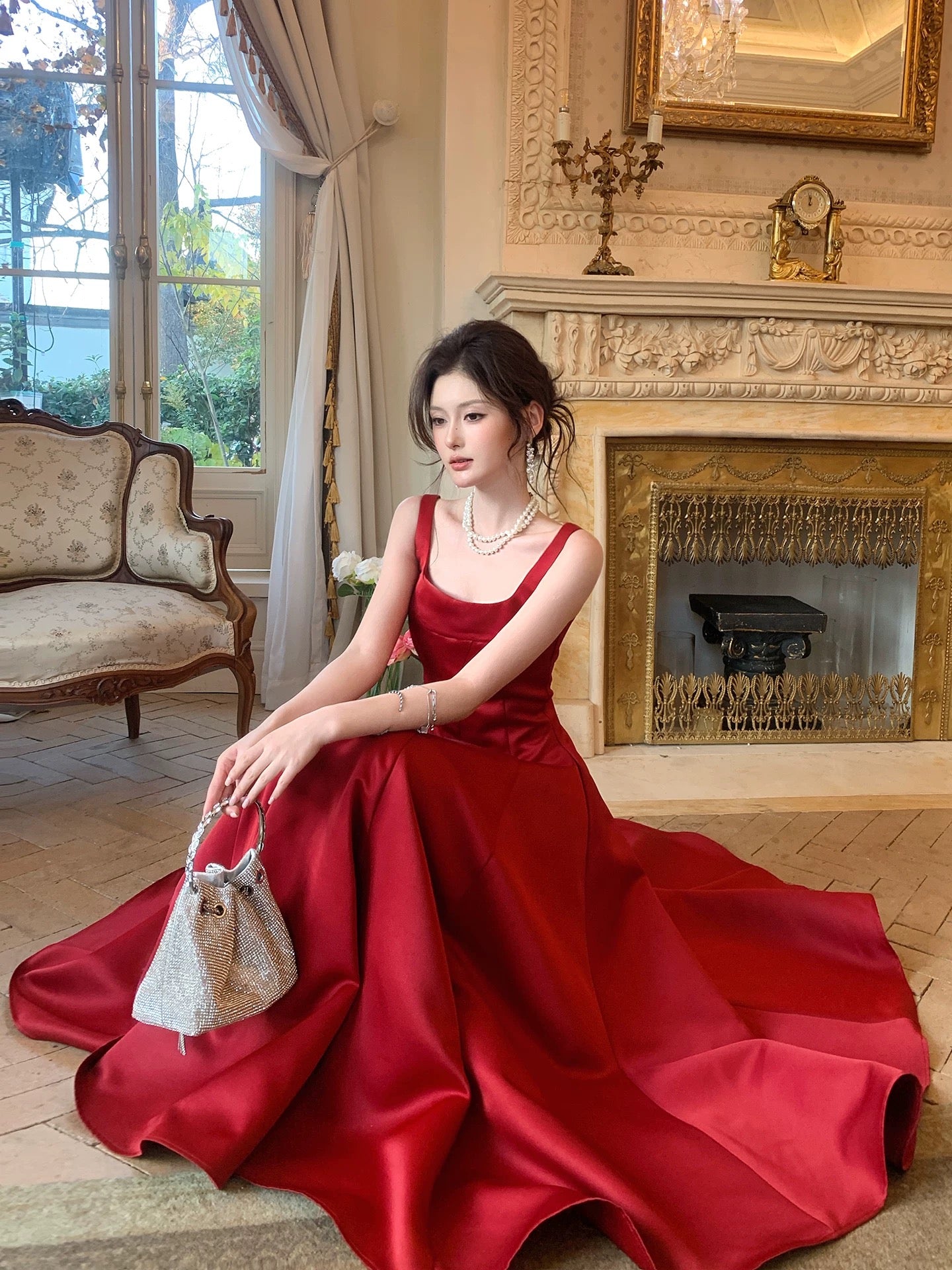 Robe de bal d'été rouge en satin avec encolure carrée et coupe trapèze simple pour femmes, filles et adolescentes N2211