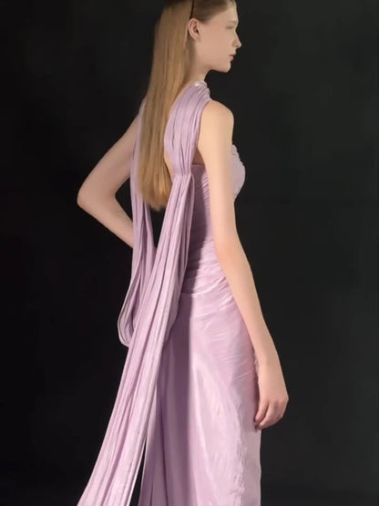 Klassisches Meerjungfrauen-Kleid mit herzförmigem Ausschnitt, lila Satin mit Rüschen und Schal – Inspiration für lange Hochzeitsgastkleider N1687