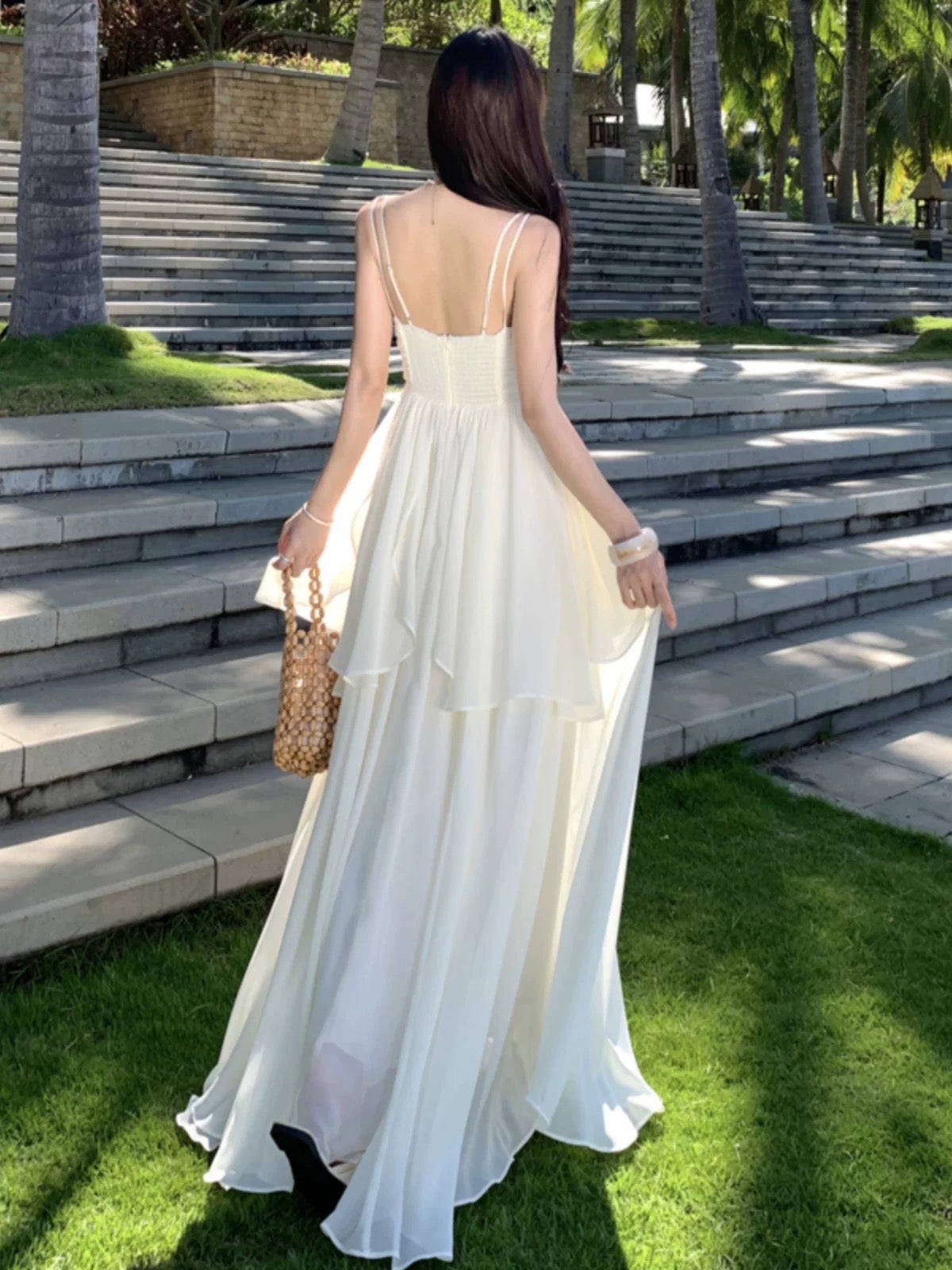 Mystical A Line Spaghetti Strap White Chiffon Long Date Night Outfits Formal Prom Gown 18th Birthday Dresses RB5675