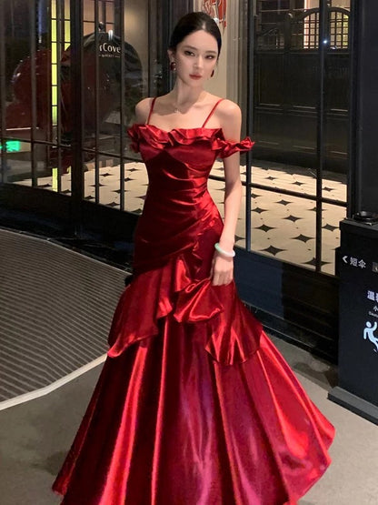 Elegante Meerjungfrau Spaghettiträger Burgunder Abschlussball Frühlings Sommer Strand Festliche Hochzeits Gastkleider N3951