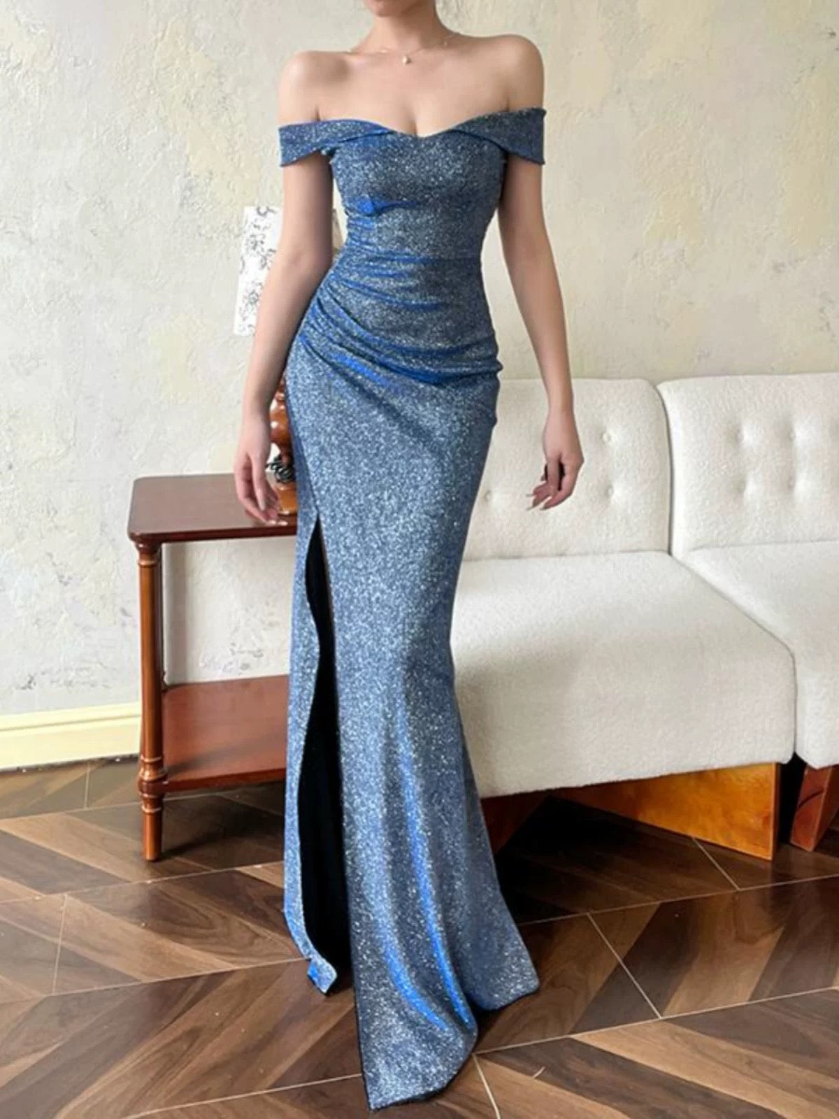 Glitter Mermaid Off The Shoulder Royal Blue Sequined Slit Long Date Night Outfits Semi Formal Wedding Guest Dresses RB5494