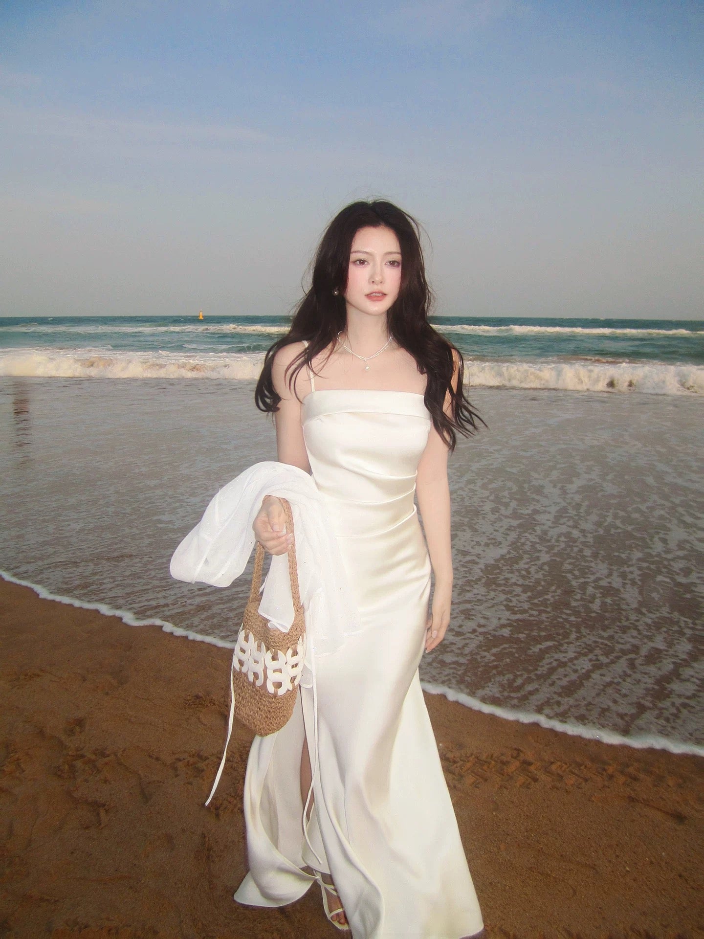 Modest Mermaid Spaghetti Strap White Satin Sleeveless Spring Summer Event Outfits Wedding Guest Dresses RB3849