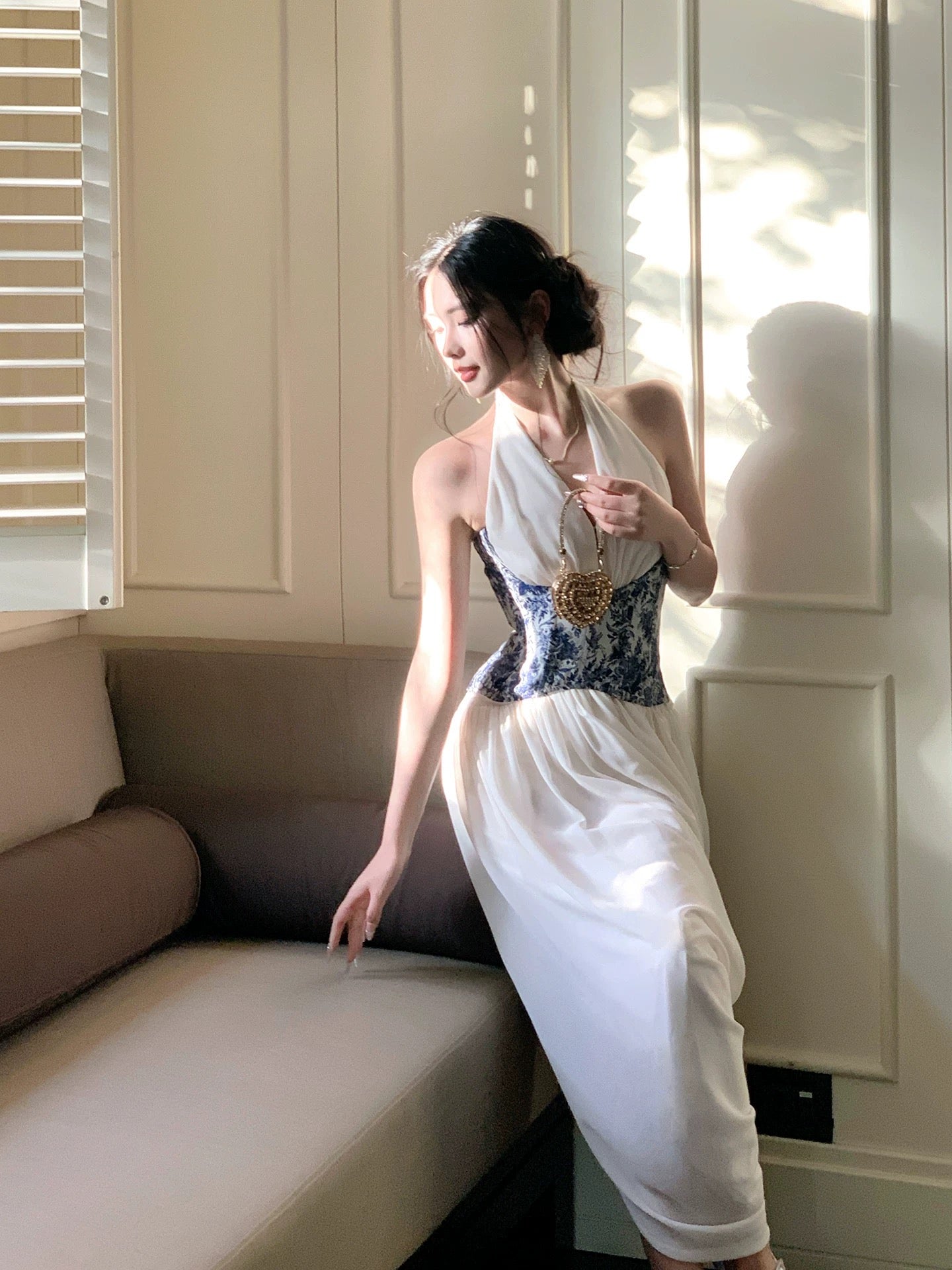 Sexy Sheath Halter White Chiffon Sleeveless Outdoor Semi Formal Summer Garden Beach Event Outfits Wedding Guest Dresses RB4965