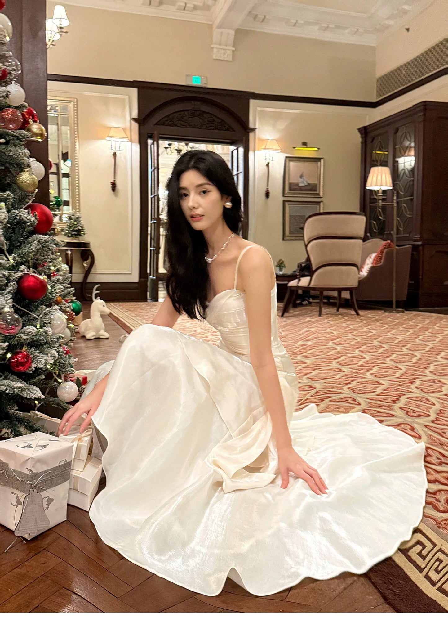 Elegant Mermaid Spaghetti Strap White Sleeveless Ruffled Date Night Outfit Outdoor Semi Formal Long Wedding Guest Dresses RB5031