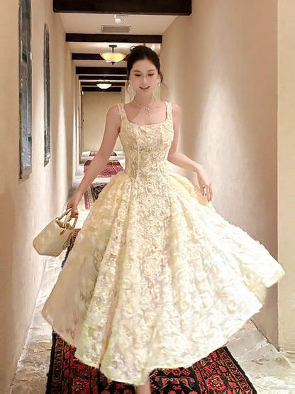 Elegant A Line Square Neck Yellow Lace Waist-cinching Full-hem Maxi Dress Semi Formal Garden Beach Event Outfits Wedding Guest Dresses RB4985