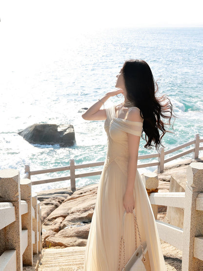 Elegant A Line Spaghetti Strap Champagne Tulle Full-hem Maxi Dress Semi Formal Garden Beach Event Outfits Wedding Guest Dresses RB5001