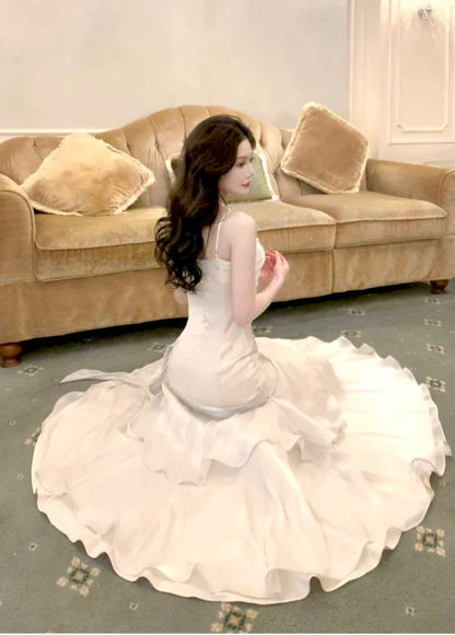 Timeless Mermaid Spaghetti Strap White With Ruffled Chiffon Outdoor Semi Formal Garden Beach Event Outfits Wedding Guest Dresses RB5014