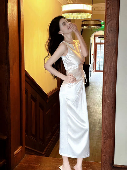 Chic Sheath Scoop Satin White Sleeveless Date Night Outfit Outdoor Semi Formal Long Wedding Guest Dresses RB5044