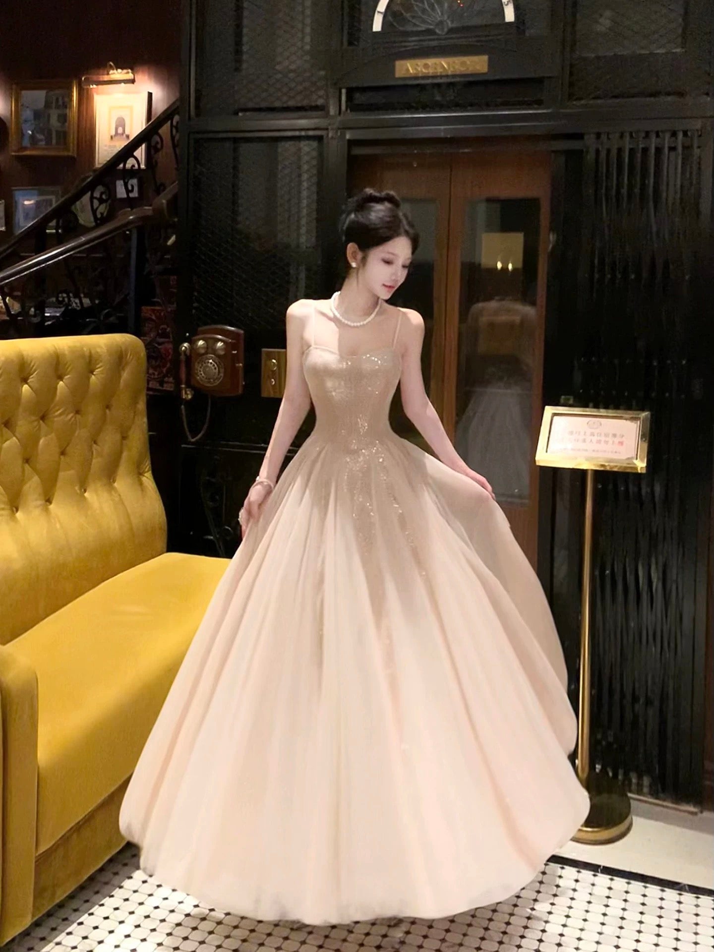 Sparkly A Line Spaghetti Strap Pink Sequin Sleeveless Date Night Outfits Outdoor Semi Formal Long Wedding Guest Dresses RB5049