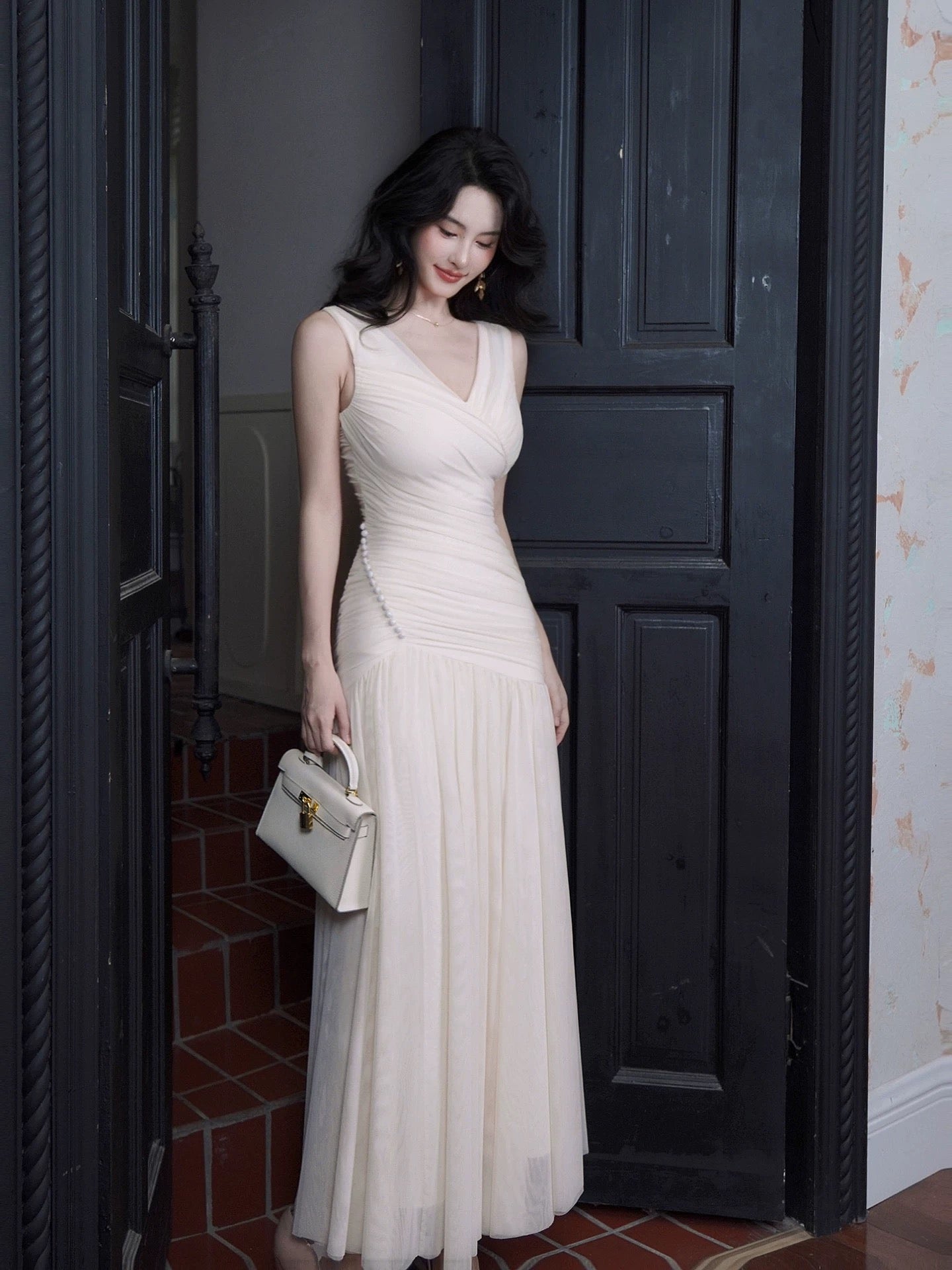 Sparkly Mermaid V Neck Chiffon With Folded Sleeveless Date Night Outfits Outdoor Semi Formal Long Wedding Guest Dresses RB5053