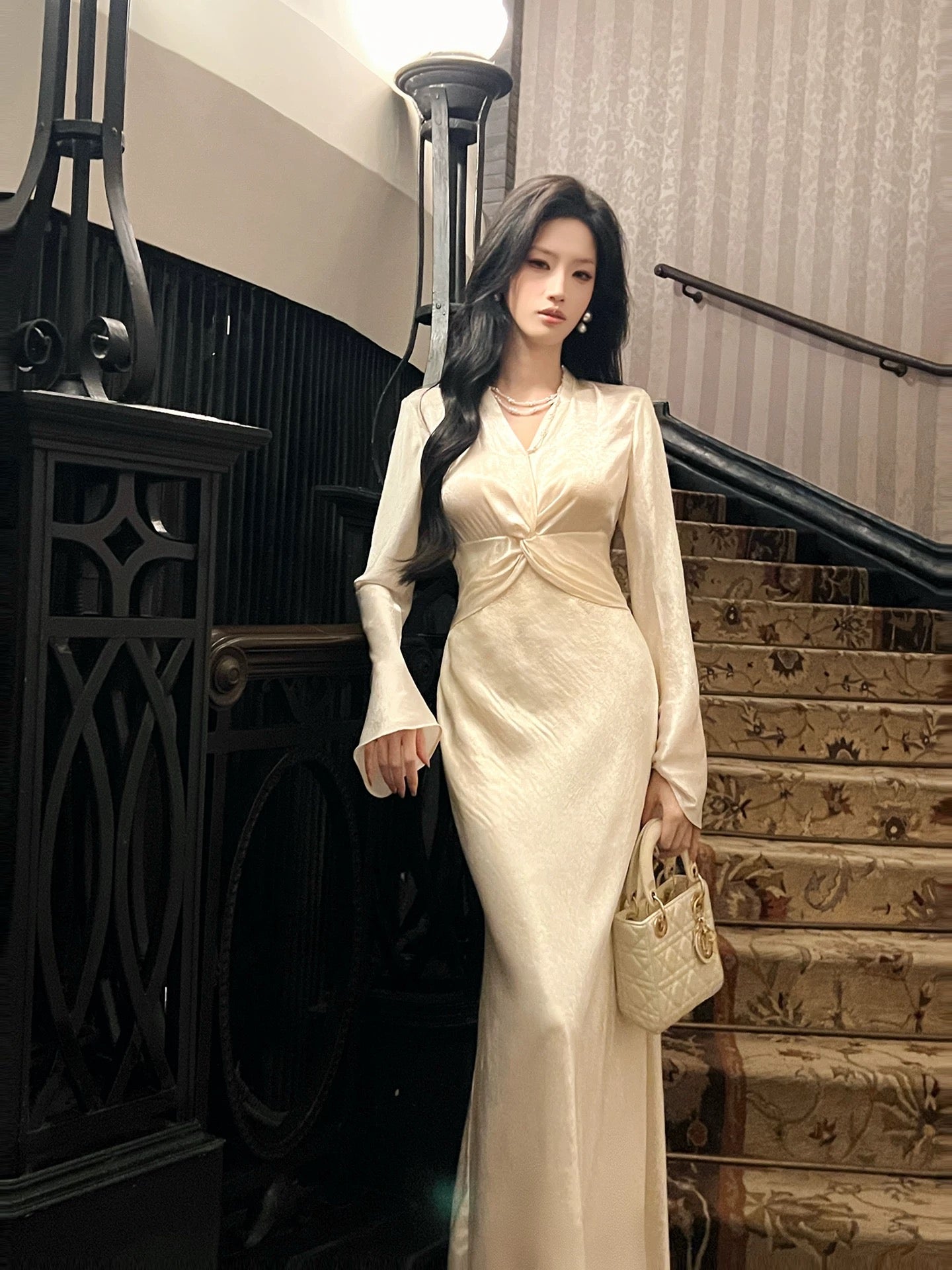 Artistic Mermaid V Neck White Satin With Long Sleeve Outdoor Semi Formal Summer Garden Date Night Outfits Wedding Guest Dresses RB5089