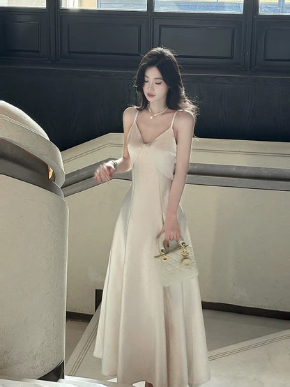 Modest Women's A Line Spaghetti Strap Satin Maxi Dress Date Night Outfits Outdoor Semi Formal Wedding Guest Dresses RB5100