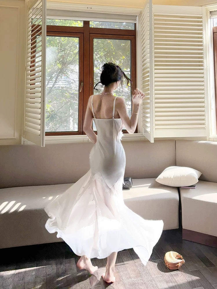 Modest Women's Mermaid Spaghetti Strap White Satin Maxi Dress Date Night Outfits Outdoor Semi Formal Wedding Guest Dress RB5107
