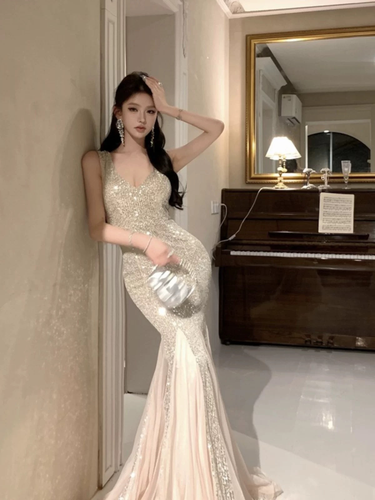 Sexy Mermaid V Neck Champagne Sequin Long Date Night 18th Birthday Outfits Formal Prom Dresses RB5700