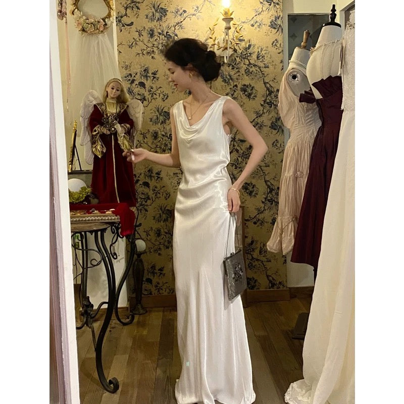 Einzigartige Brautkleider Etui-Stil Wasserfallausschnitt Weißer Satin Französischer Stil Langes Brautkleid N3164