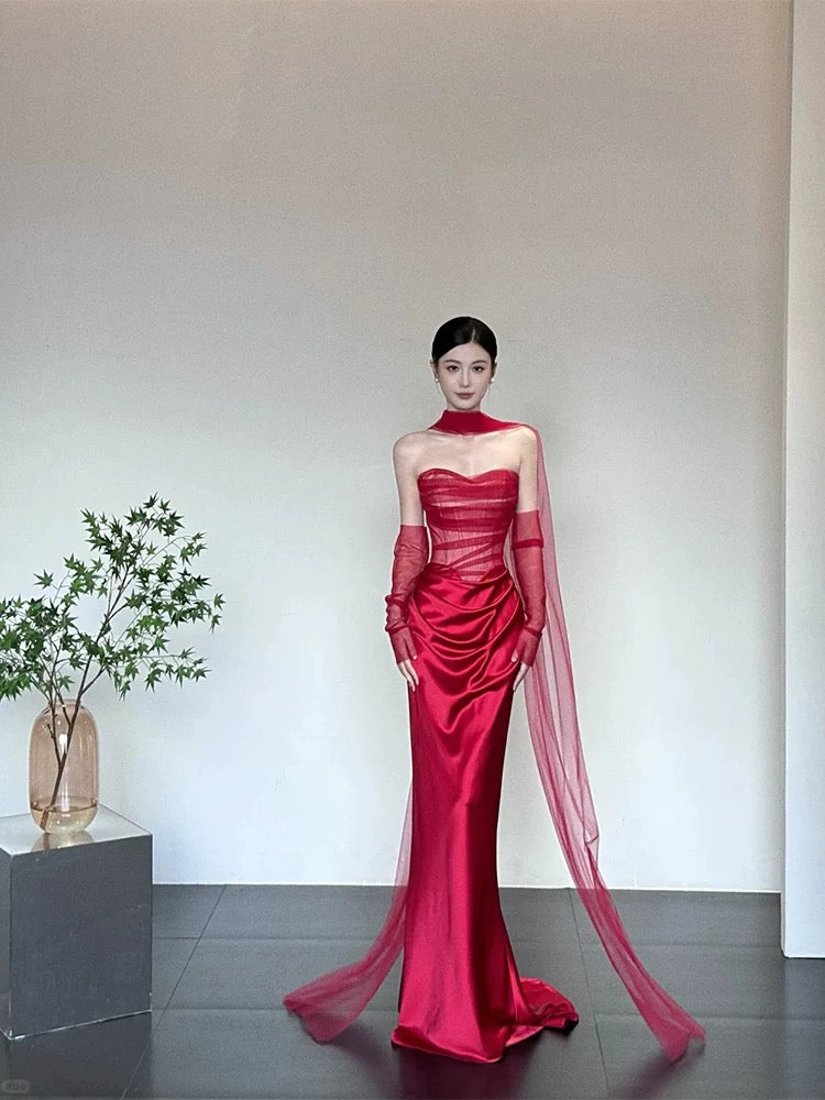 Robes de bal simples Sirène Cœur Rouge Tulle Avec Écharpe Gants Longue Robe de soirée N3175
