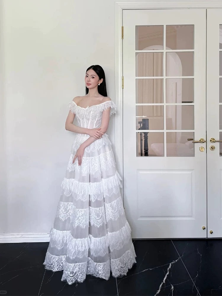 Robes de mariée simples Robe de bal Épaules dénudées Tulle blanc avec dentelle Longue robe de mariée N3494