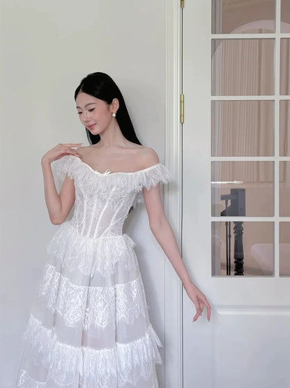 Robes de mariée simples Robe de bal Épaules dénudées Tulle blanc avec dentelle Longue robe de mariée N3494