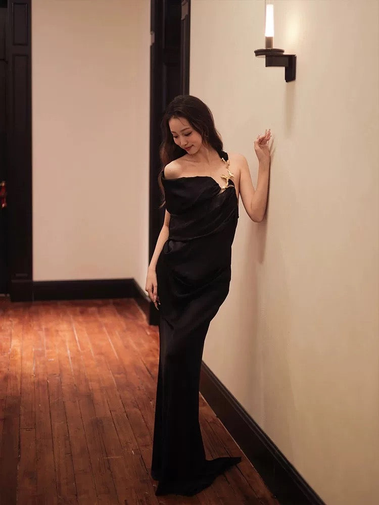 Schlichtes Meerjungfrau-Abendkleid in Schwarz aus Satin, rückenfrei, für Sommer, Strand, formelle Anlässe, Hochzeitsgast, N3508
