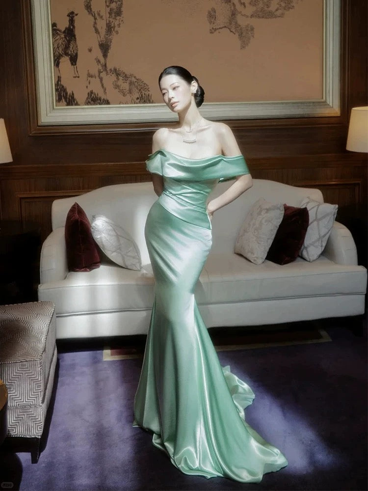 Bezaubernde Ballkleider Meerjungfrau Off Shoulder Mintgrün Satin Langes Abendkleid N3915