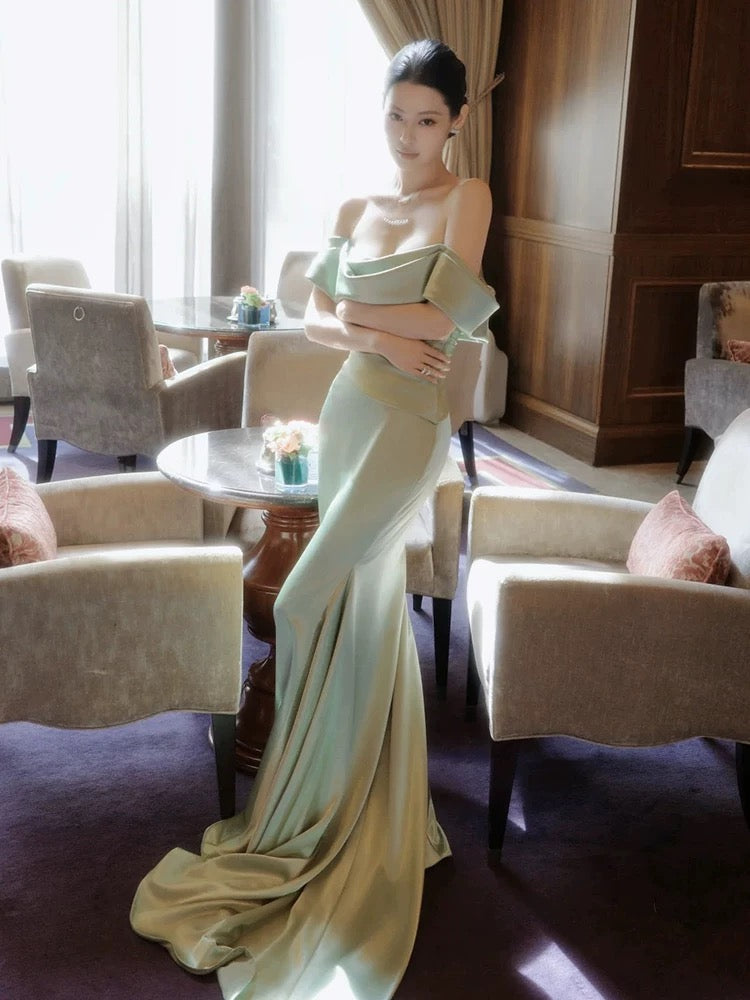 Bezaubernde Ballkleider Meerjungfrau Off Shoulder Mintgrün Satin Langes Abendkleid N3915
