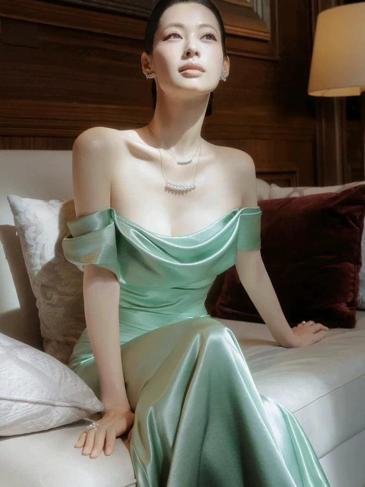 Bezaubernde Ballkleider Meerjungfrau Off Shoulder Mintgrün Satin Langes Abendkleid N3915