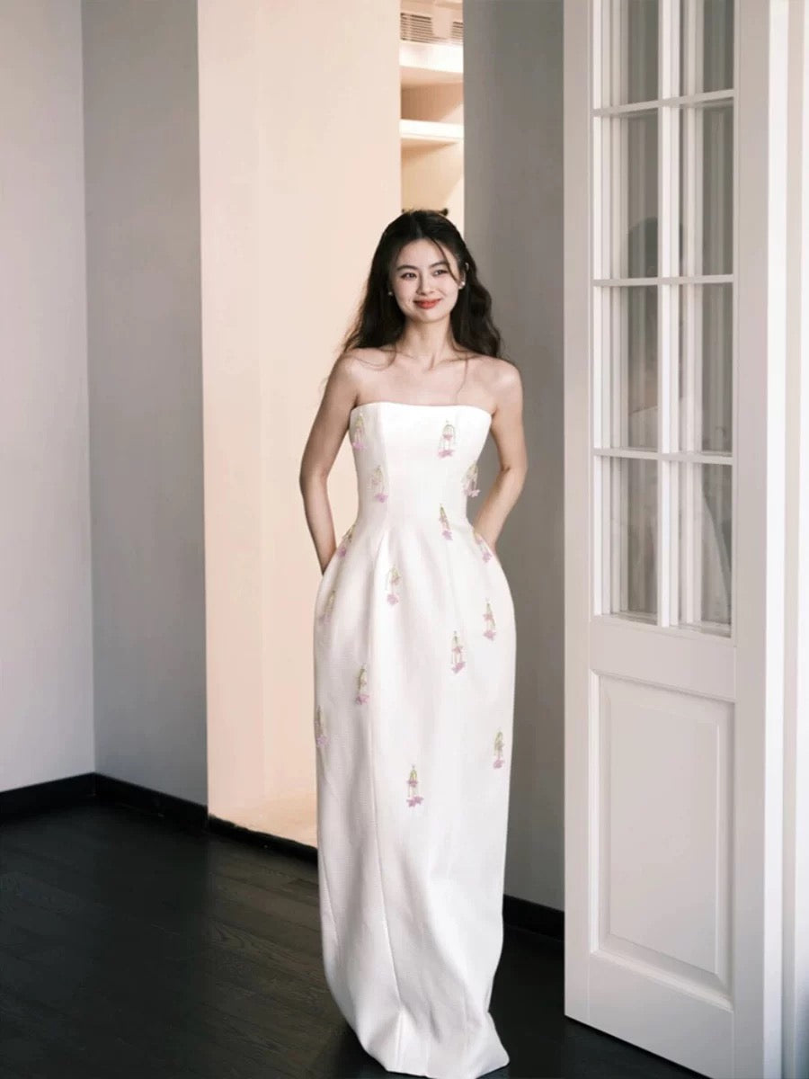 Robes de mariée romantiques A-Line bustier en satin blanc style français pour mariage en jardin d'été N3937