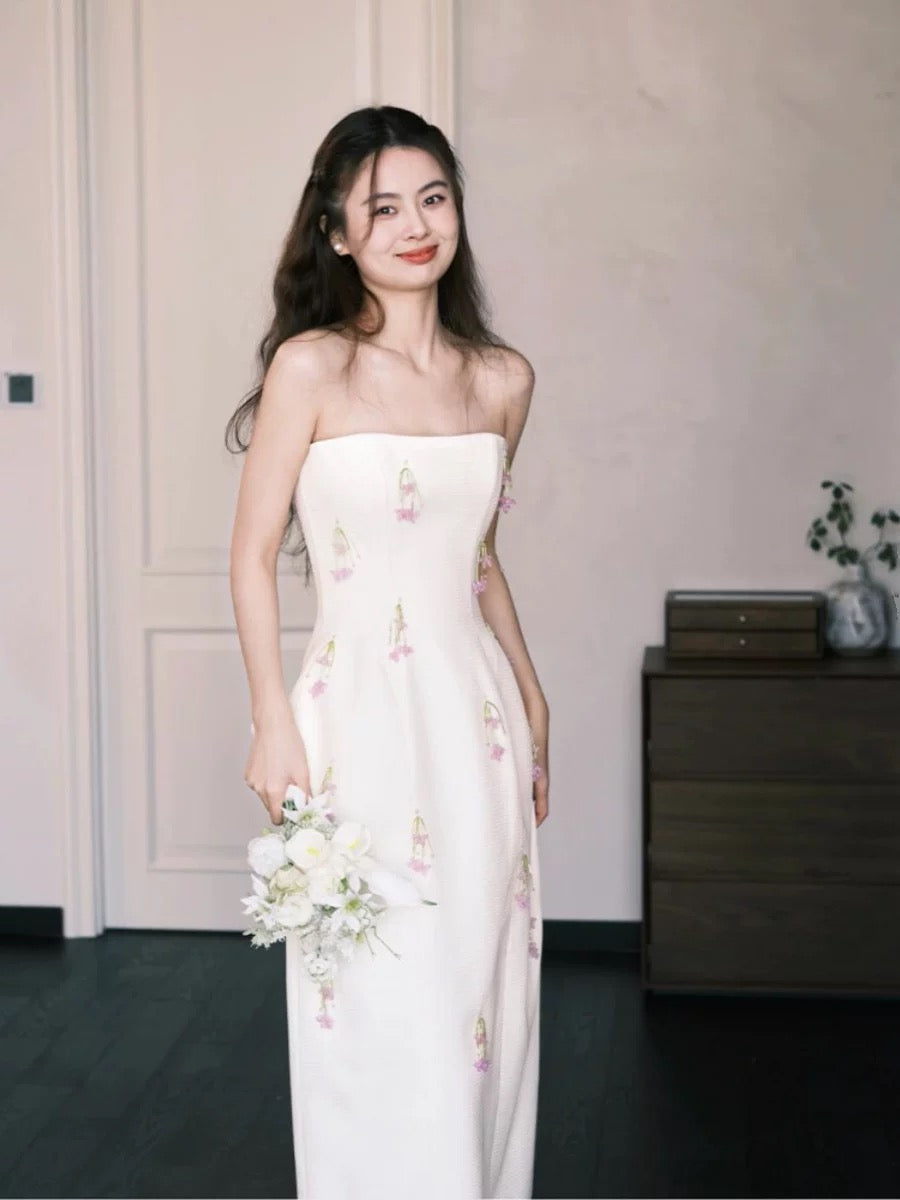 Robes de mariée romantiques A-Line bustier en satin blanc style français pour mariage en jardin d'été N3937