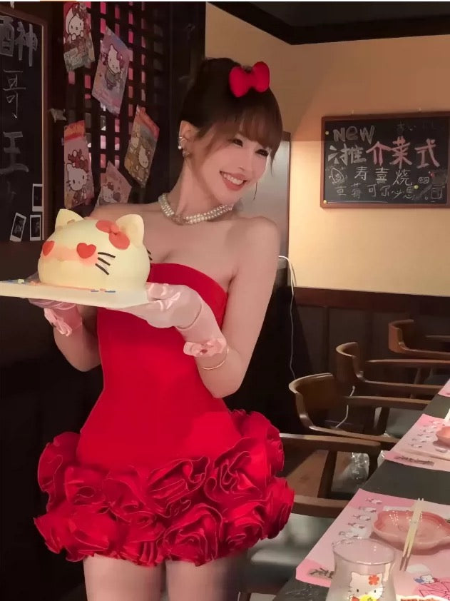 Robe de soirée courte et moulante bustier en satin rouge pour anniversaire ou bal de retrouvailles N3966