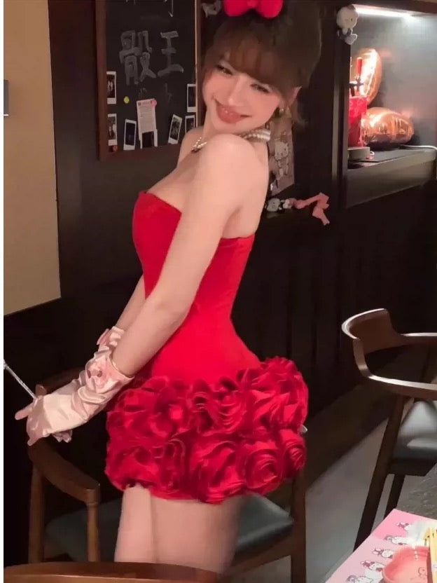 Robe de soirée courte et moulante bustier en satin rouge pour anniversaire ou bal de retrouvailles N3966