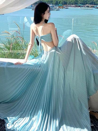 Elegante Ballkleider A-Linie Neckholder Blau Chiffon mit plissiertem, rückenfreiem langen Abendkleid N3970
