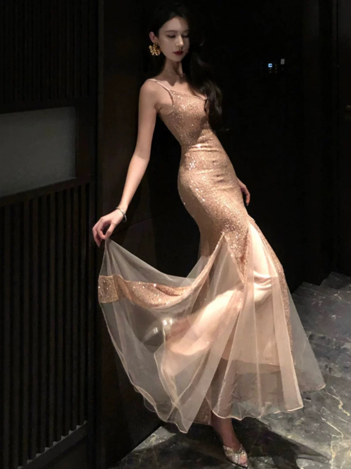 Robe sirène à fines bretelles à sequins champagne pour le 21e anniversaire, tenue élégante d'été pour la plage, robe de soirée de mariage pour invitées N3978