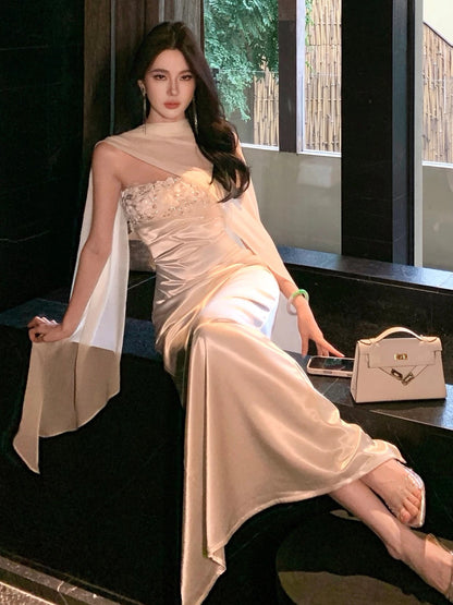 Einfache Ballkleider Scheide Trägerlos Weißer Satin mit Schal Abendkleid Formelles Langes Kleid N3996