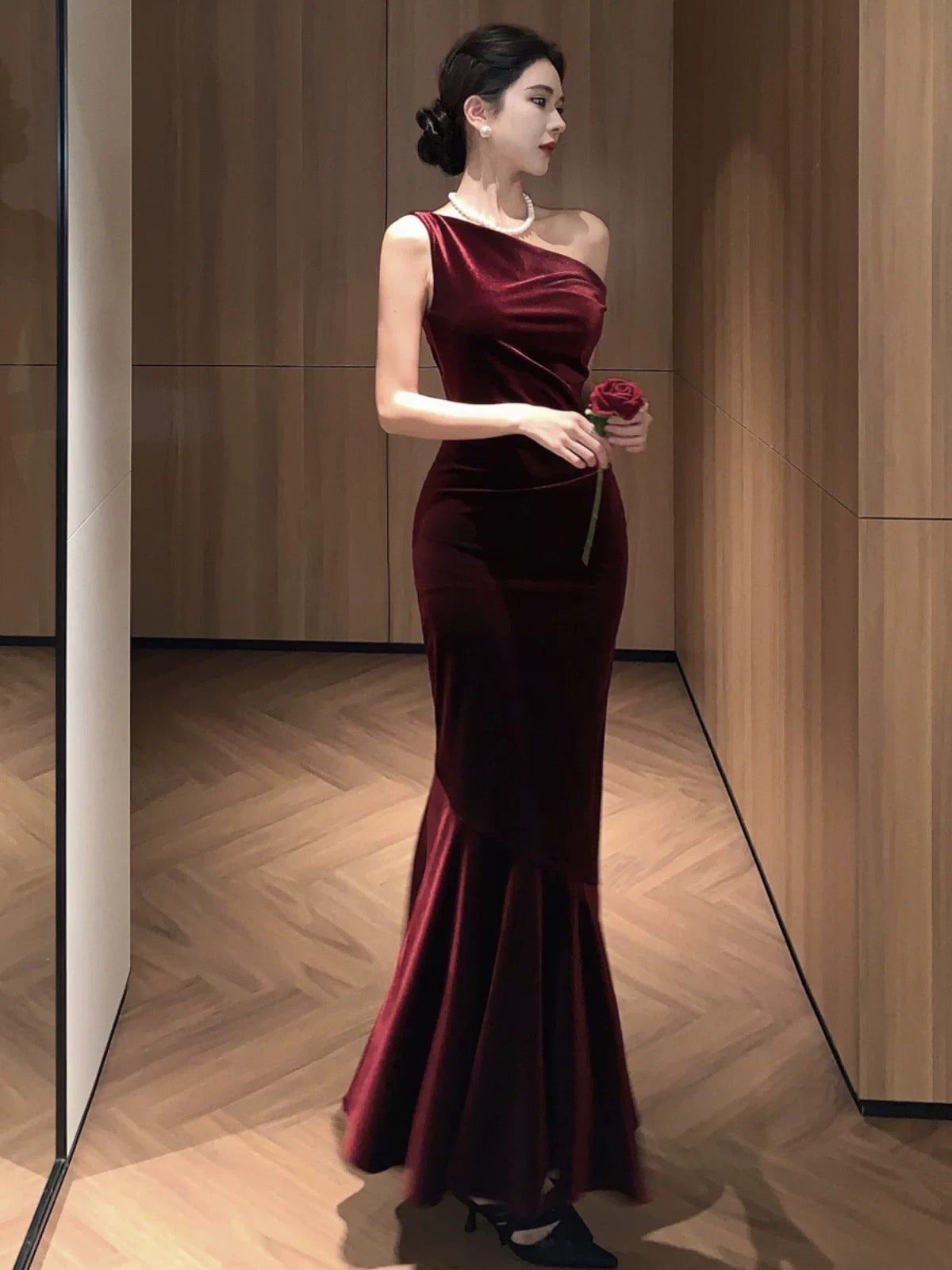 Schlichte Ballkleider Meerjungfrau One-Shoulder Burgund Samt Abendkleid Formelles Langes Formelles Kleid N3998