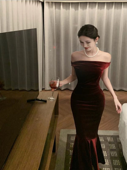 Schlichte Ballkleider Meerjungfrau One-Shoulder Burgund Samt Abendkleid Formelles Langes Formelles Kleid N3998